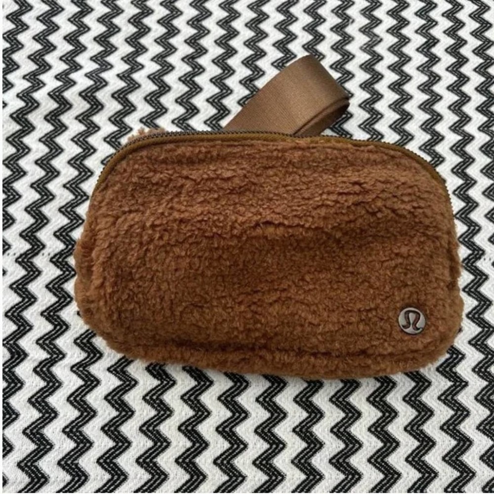 NWT OG GUNMETAL hardware Burnt Caramel Sherpa OG Fleece Everywhere Belt … - Picture 3 of 13